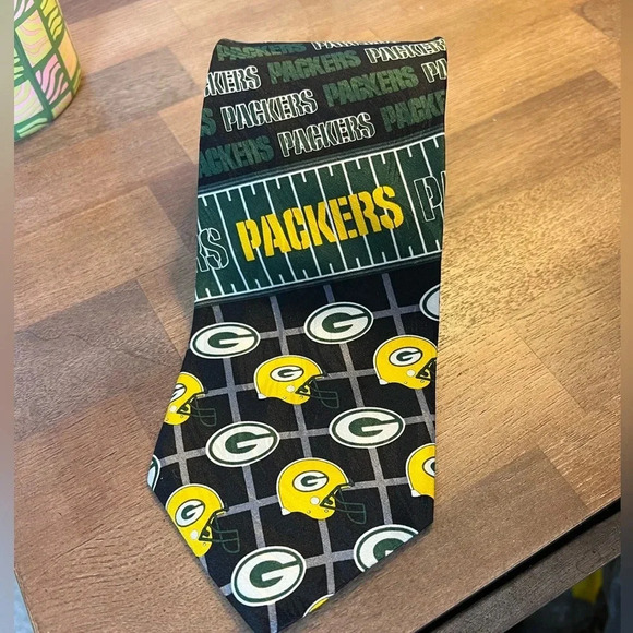 BNWT 1996 Vintage RV Sport Packers Green and Yellow Tie - Picture 5 of 6